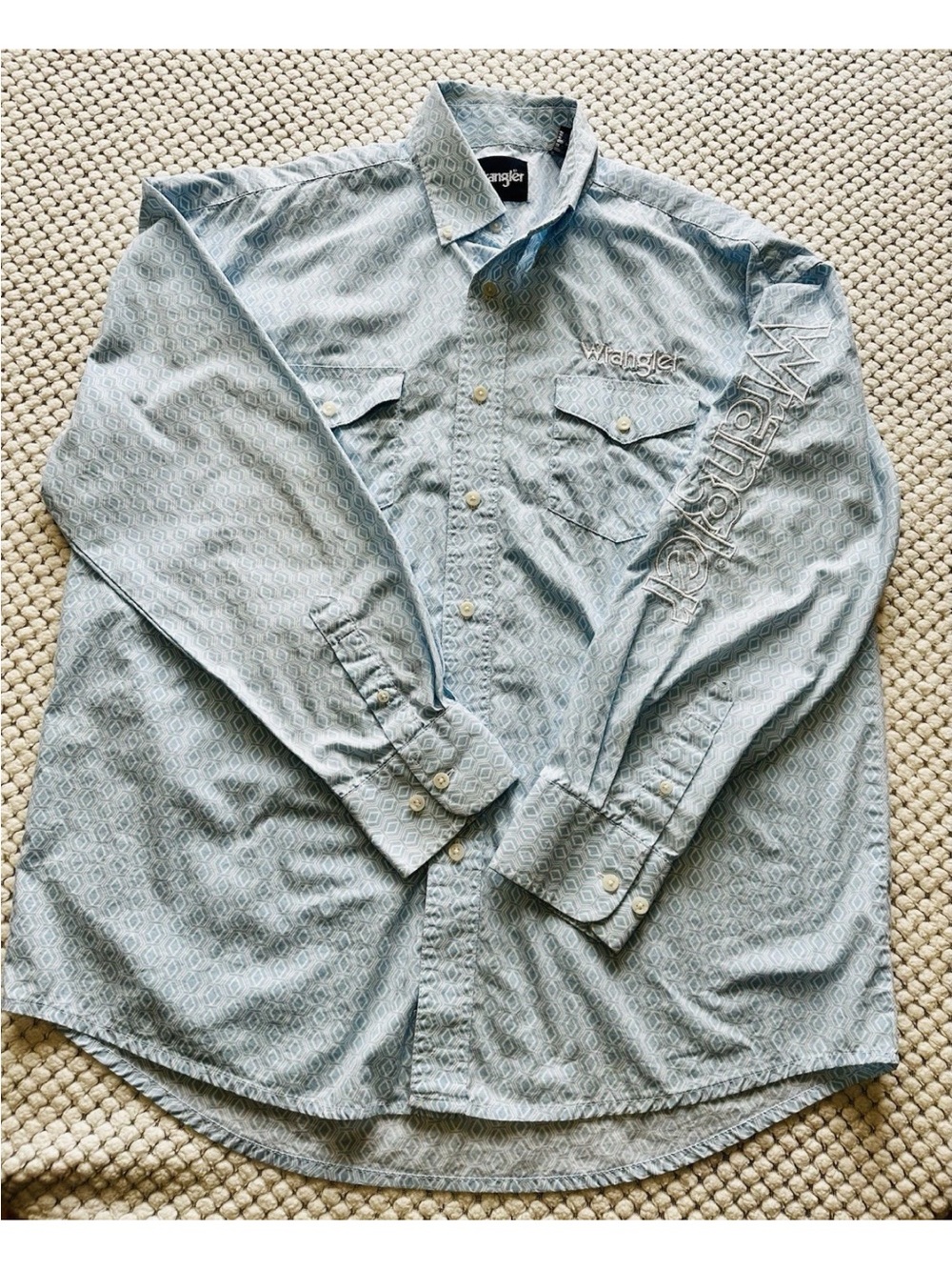 Wrangler Men’s Large Logo Embroidered Airy Blue Rodeo Cowboy Western Shirt
